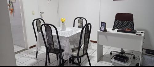 Maceio House | Quarto privado somente para mulheres e banheiro exclusivos - demais areas compartilhadas