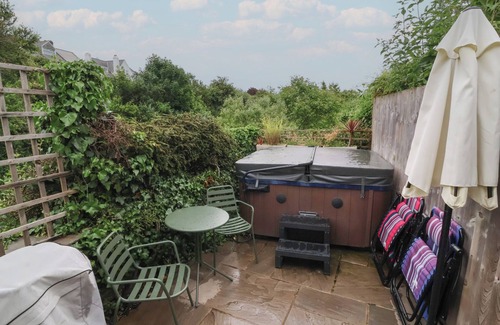 Instow Cottage | QUAY CLOSE COTTAGE, pet friendly, country holiday cottage in Instow