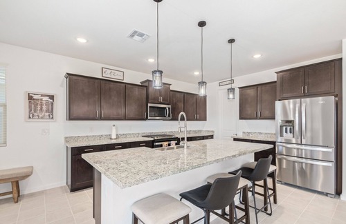 San Tan Valley House | Queen Creek Putting Green & More