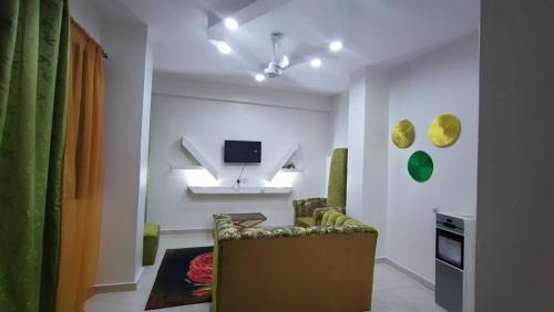 Mombasa Apartment | Queen's island