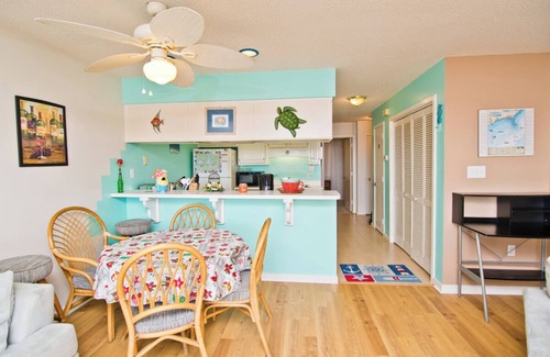 Emerald Isle Condo | Queens Court 1208 - oceanfront condo 2BR 2BA scenic Emerald Isle!