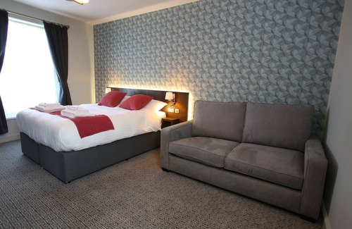 Rothbury House | Queens Head