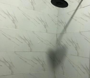 Kinyozi Hotel | Queens Luxury Studio Mombasa