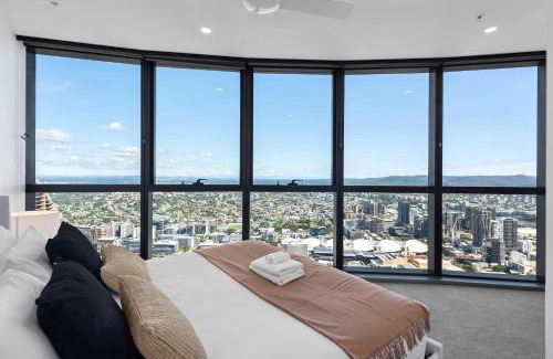 Brisbane Central Business District Apartment | Queens Wharf - Luxe 3BR with Stunning View & Parking