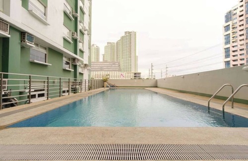Valencia Apartment | Quezon City 3 Bedroom Condo Unit with Pool Access