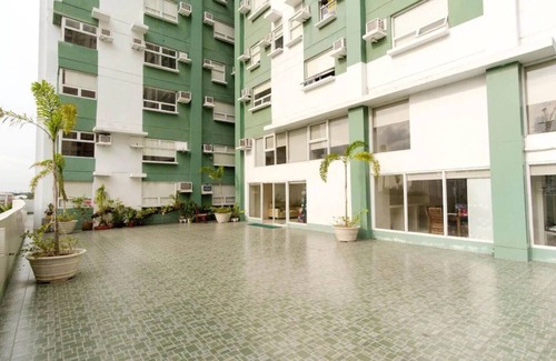 Valencia Apartment | Quezon City 3 Bedroom Condo Unit with Pool Access