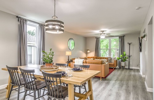 Clifton Heights House | Quiet 2 Bdrm Bungalow | JZ Vacation Rentals