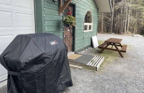 Bear Creek House | Quiet 2 Bedroom House