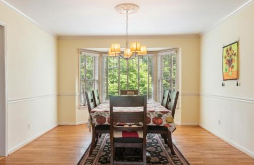 Fairfax House | Quiet 2-Story Home Garden View & Large Kitchen