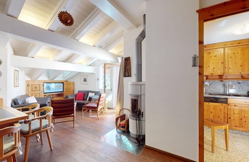 Sils-Maria Apartment | Quiet 4-roomed apartment in the attic.