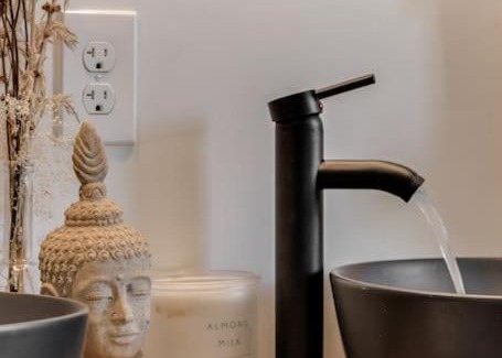 Kings Grant House | Quiet Abode Curated relaxation Summer Escape