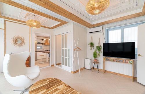 Haeundae Apartment | Quiet accommodation surrounded by mountains near Haeundae Beach in Busan