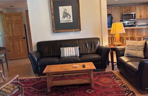 Columbia Falls House | Quiet and Comfortable, 20 mins to GNP/pet friendly