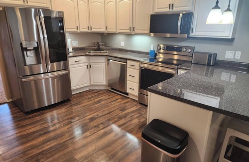 Laramie House | Quiet and cozy ranch home - 6 minutes from the University of Wyoming