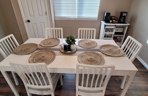 Laramie House | Quiet and cozy ranch home - 6 minutes from the University of Wyoming