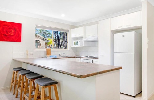 Tugun House | Quiet and Serene Duplex Close To Beach - GCHM