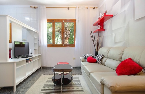 Arrecife Apartment | Quiet Apartment in Central Location with Wi-Fi; Pets Allowed