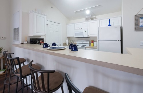 Fairborn House | Quiet & Comfortable Getaway Near the Airforce Base.