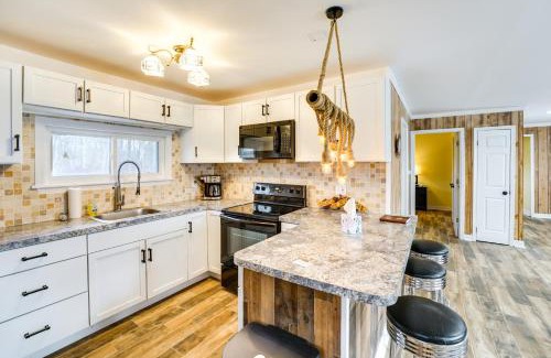 Deford House | Quiet Country Home By Shay Lake!