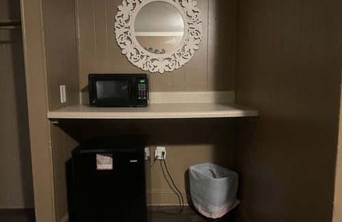 Jacksonville Hotel | Quiet Countryside Hotel room