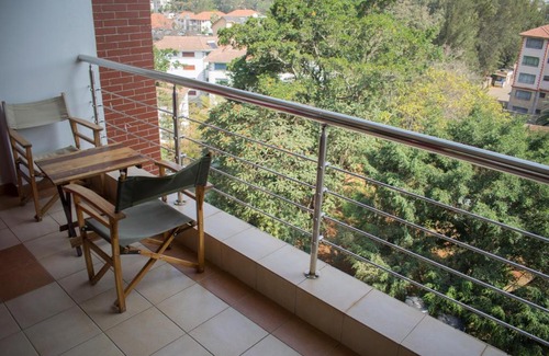 Thompson Estate Bed & Breakfast | Quiet Double Room in Nairobi