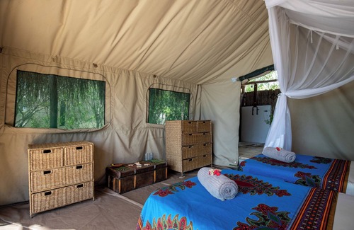 Vilanculos Cabin | Quiet ensuite tents in bush overlooking Bazaruto Archipelago