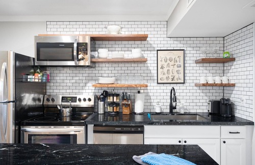 Crown Heights Apartment | Quiet, freshly renovated apt. with canal access and mountain views