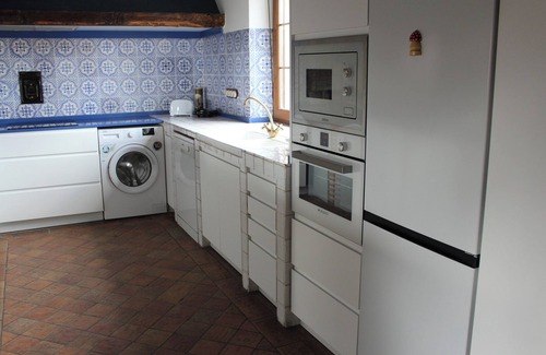 Quintanar de la Sierra Cottage | Quiet house on the outskirts of the city surrounded by pine forests and hills.