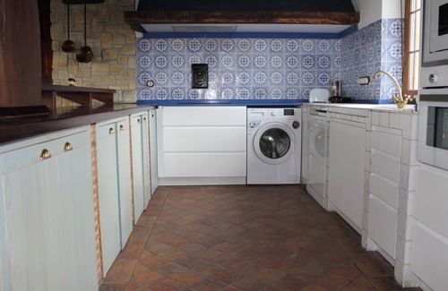 Quintanar de la Sierra Cottage | Quiet house on the outskirts of the city surrounded by pine forests and hills.