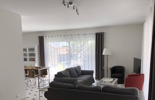 Le Chateau-d'Oleron House | Quiet house - Le Château d'Oléron 4 *