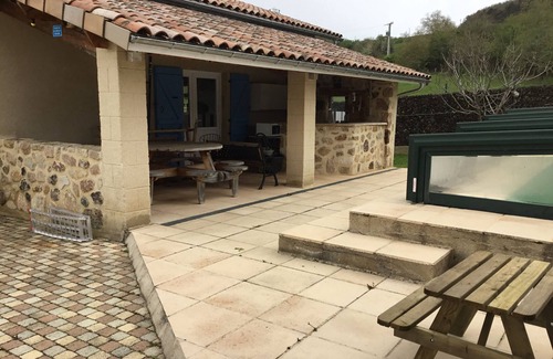 Rhone Crussol House | QUIET HOUSE MOUNTAIN SWIMMING MOUNTAIN BIKING HIKING