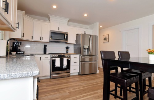 Berea Apartment | Quiet, Luxury Home w/Garage - Minutes from The Pinnacles and I-75.