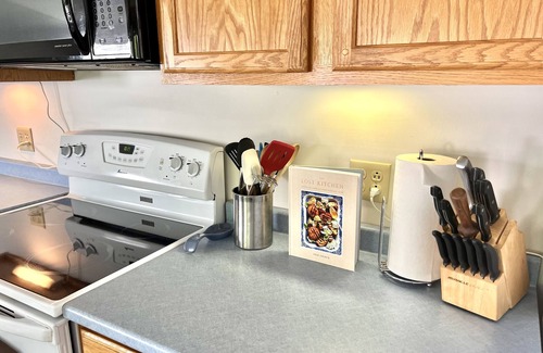 Seal Harbor House | Quiet oasis across the street from Acadia and just steps from the harbor