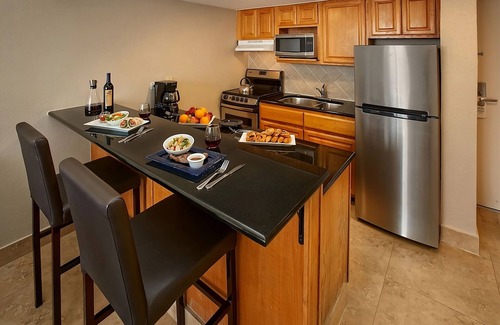 Saint Lawrence House | Quiet & Peaceful Stay! 2 Relaxing Room w/ Fantastic View, Outdoor Pool