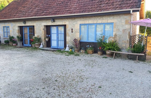 Montignac Villa | Quiet, peaceful villa 10 minutes' walk from the town center