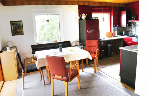 Anzhausen Apartment | Quiet vacation apartment with large garden (125 sqm)