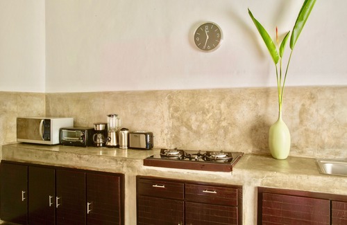 Laksmana Villa | QUIET VILLA | 4 PAX | 400m from BEACH/KUDETA & SEMINYAK SQUARE