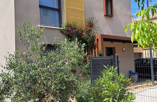 Saint-Cyr-sur-Mer Villa | QUIET VILLA WITH GARDEN CLOSE TO VILLAGE AND SEA