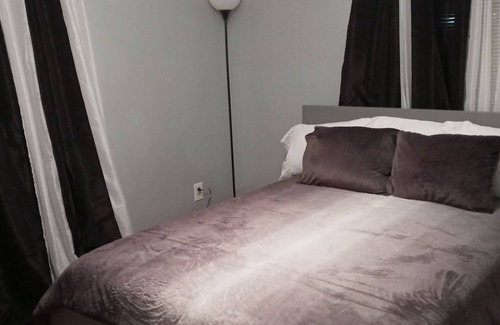 St. Louis House | Quiet,warm peaceful