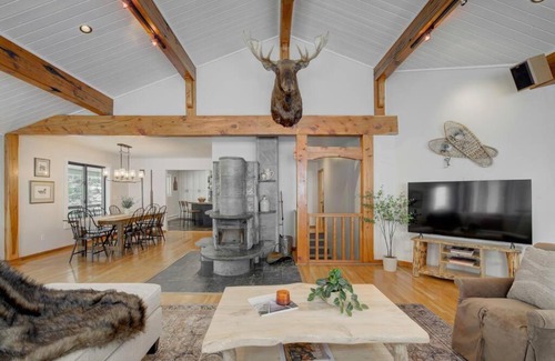 Bozeman House | Quinn Peaks Retreat House