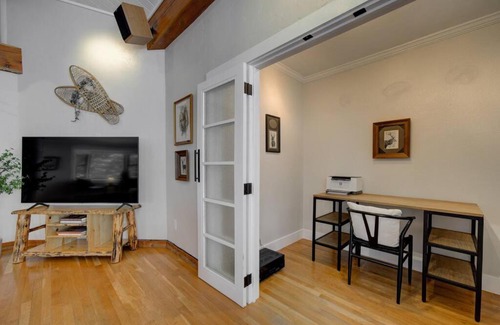 Bozeman House | Quinn Peaks Retreat House