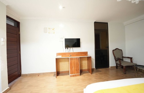 Nairobi West Hotel | Qusini Double Room - Boutique Comfort Near Nairobi CBD & Airports