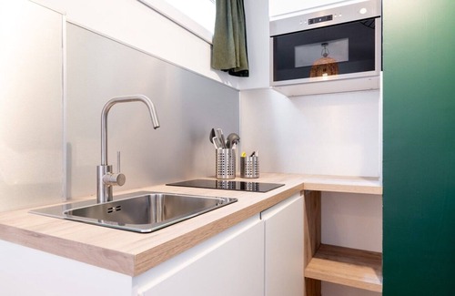 Lille Centre Ville Apartment | République beaux arts equipped studio