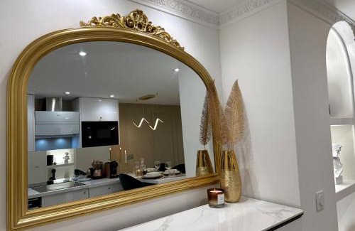 Old Town Apartment | Résidence Auguste Comte - avec Balcon - Cœur de Dijon