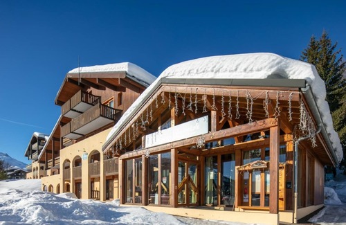 Doucy-Combelouviere Apartment | Résidence Beauregard 2P6S