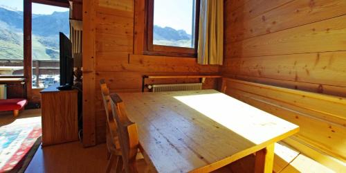 Val Claret Hotel | Résidence Curling A - Par dessus les toits, vue Grande Motte MAE-1164