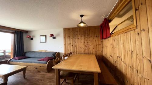 Puy-Saint-Vincent Apartment | Résidence Dame Blanche - DBA220 - APPT 1 CHAMBRE + CABINE - BALCON - 6 PERSONNES - Secteur 1800 MAE-7504