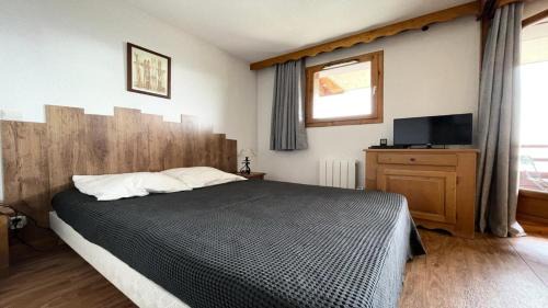 Puy-Saint-Vincent Apartment | Résidence Dame Blanche - DBA318 - APPT 1 CHAMBRE + CABINE - BALCON - 6 PERSONNES - Secteur 1800 MAE-4664