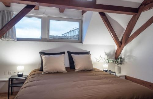 Marlenheim Apartment | Résidence de 80 m2 avec balcon & cour alsacienne - début Route des Vins