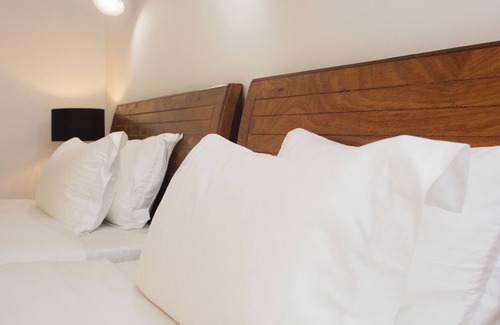 Pointe-Noire Hotel | Résidence Feuille
